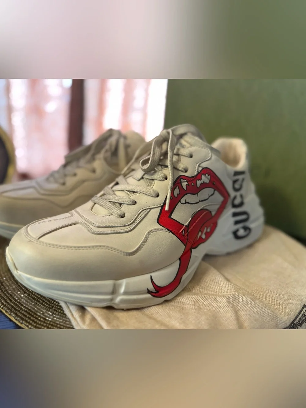 NWT GUCCI Men’s  Rhyton Ivory Leather Lips Sneakers